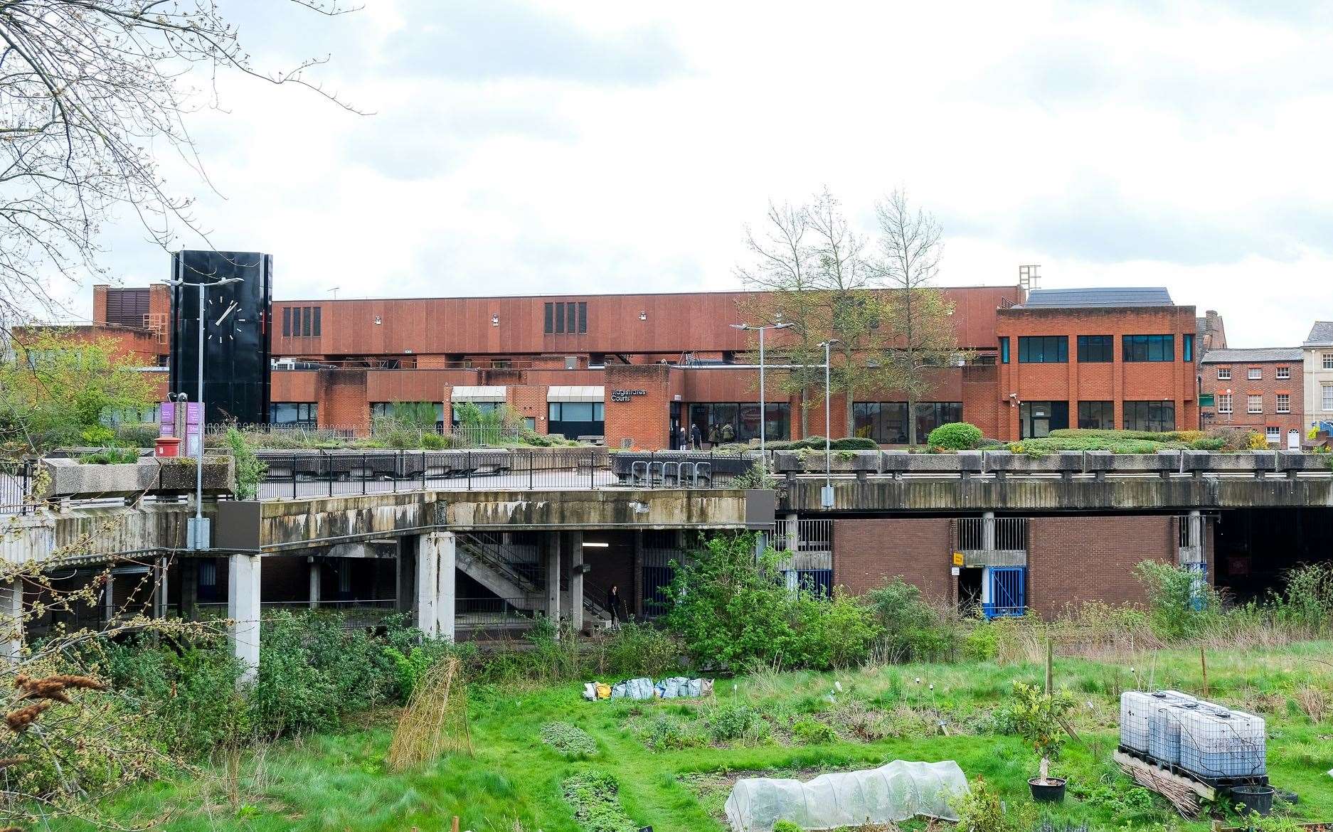 Reading Magistrates Courts