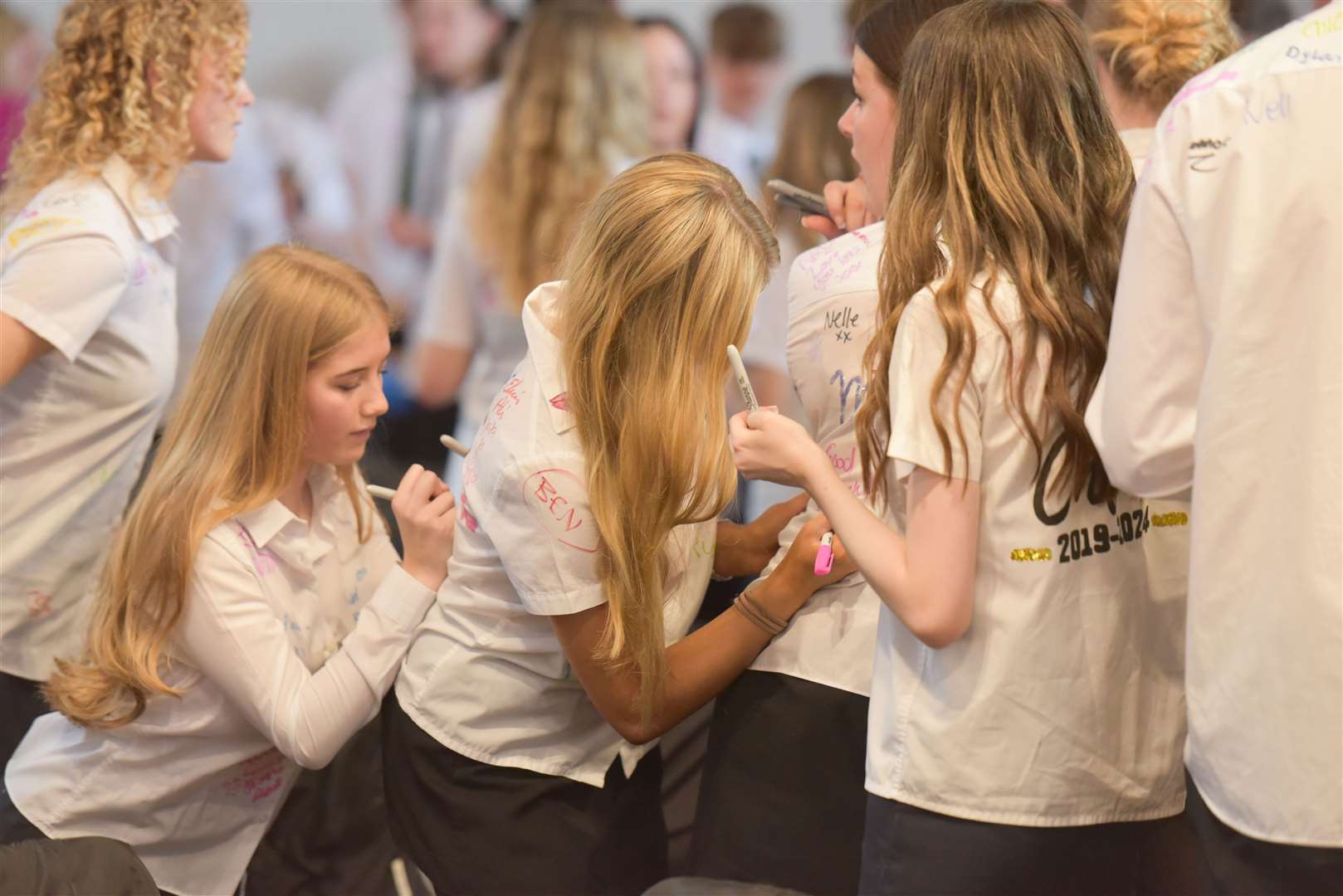 Shirt signing for outgoing Year 11s