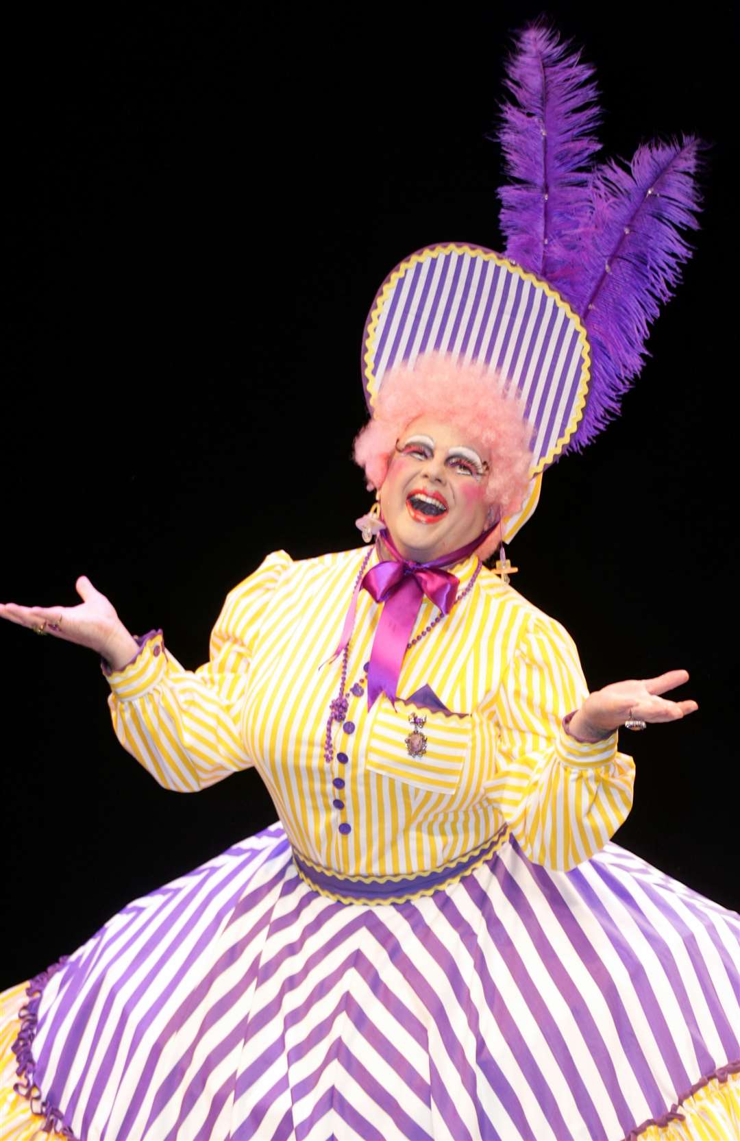 Ian Mowat as Nanny McBubbles, Aladdin 2010 Ref: 41-0810Q