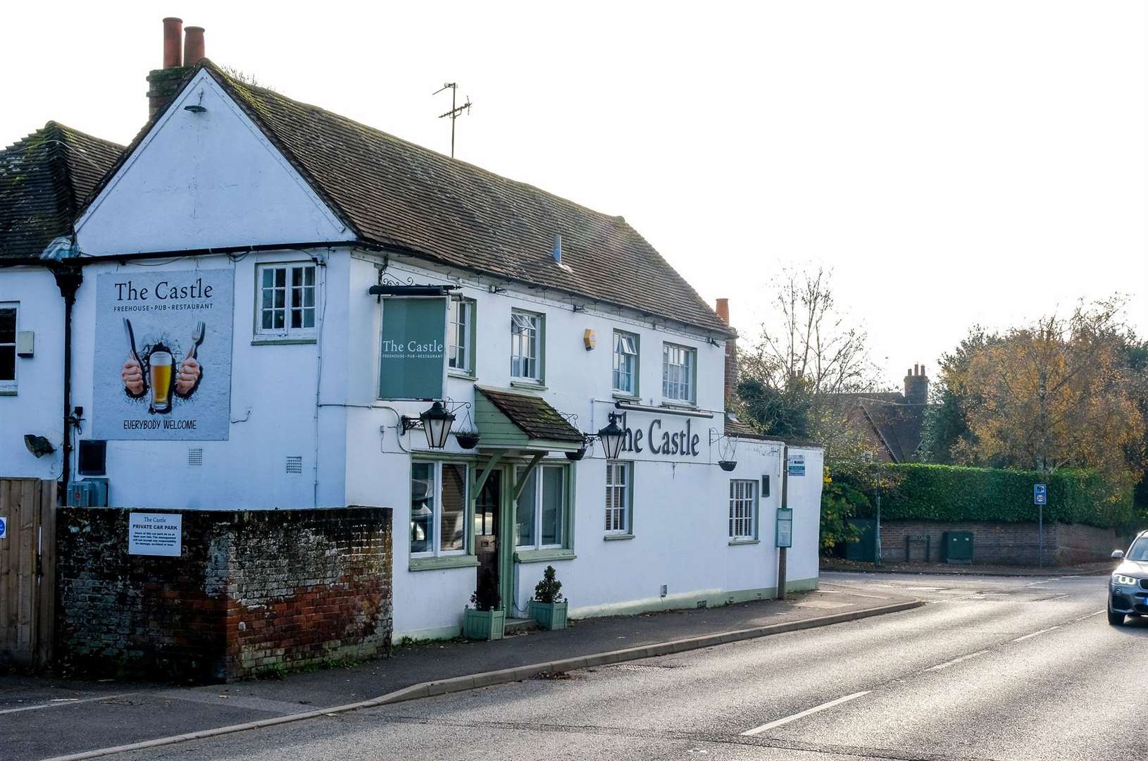 The Castle pub, Donnington