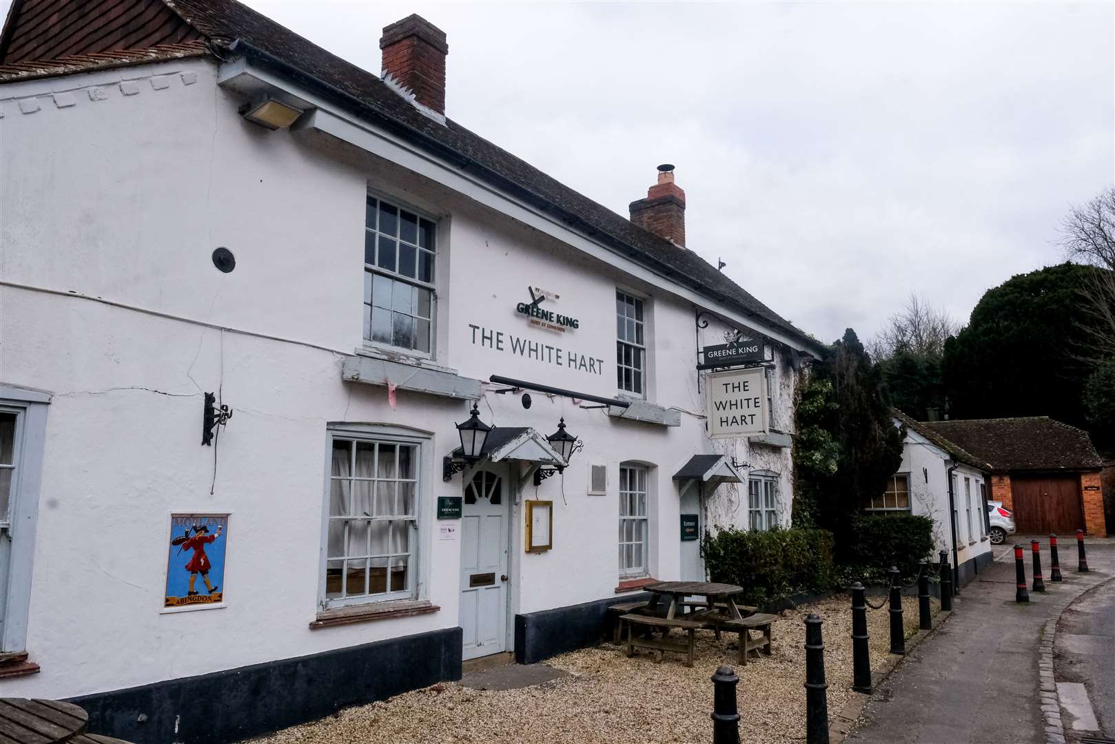 The White Hart at Hampstead Norreys