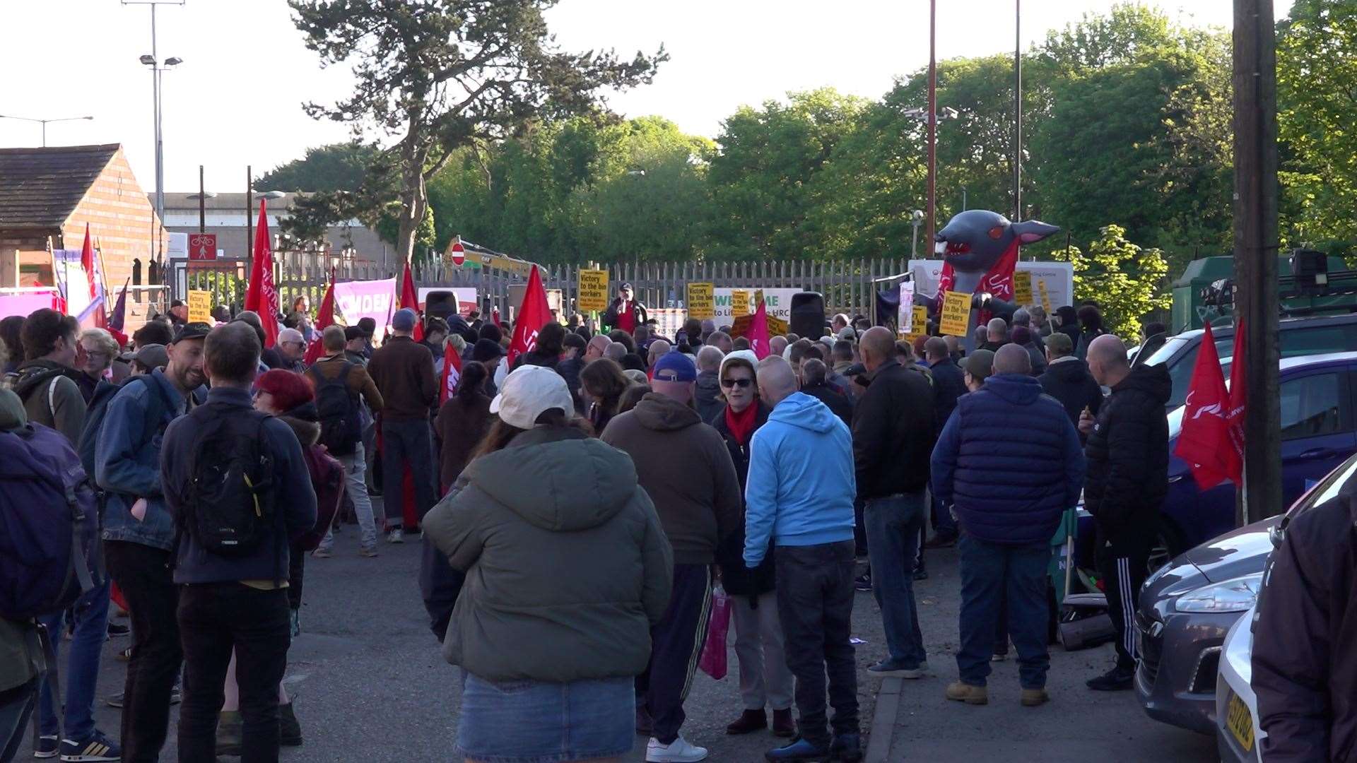 Various unions gather for a ‘mega-rally’ in support of Birmingham bin workers (Phil Barnett/PA)
