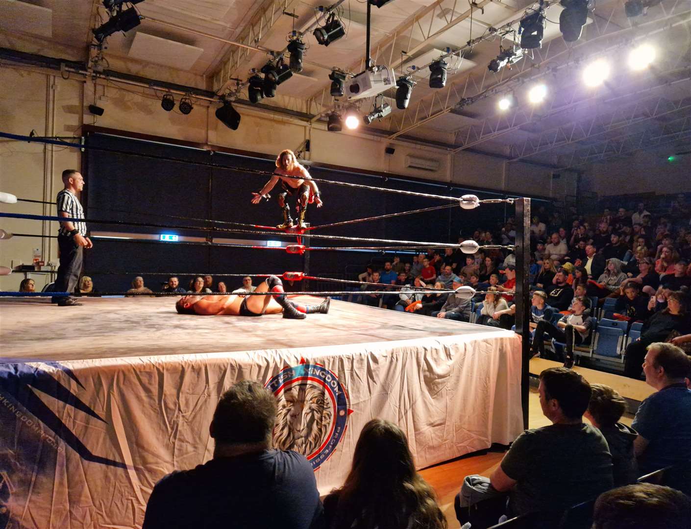 Charles Crowley goes to the top turnbuckle, picture: Reed Five Comms