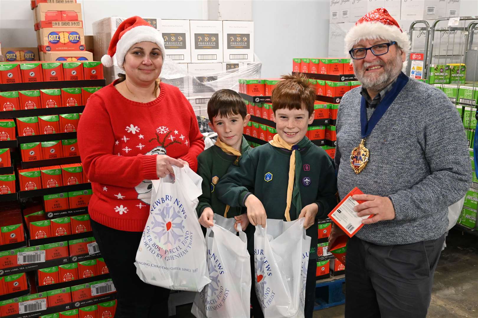 2nd Newbury cubs packing parcels