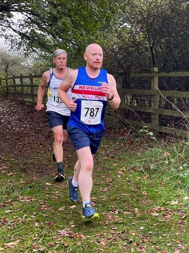 Chris Sturm running for charity