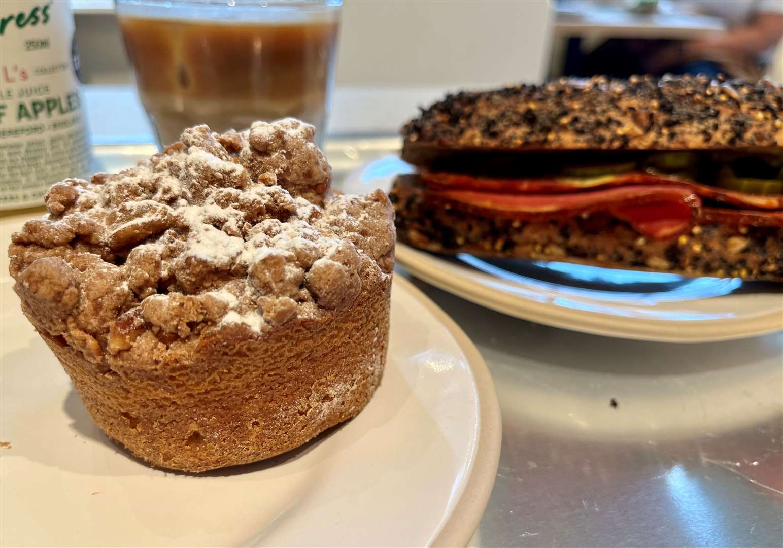 Caramel, Banana and Pecan Cake (£4.90)