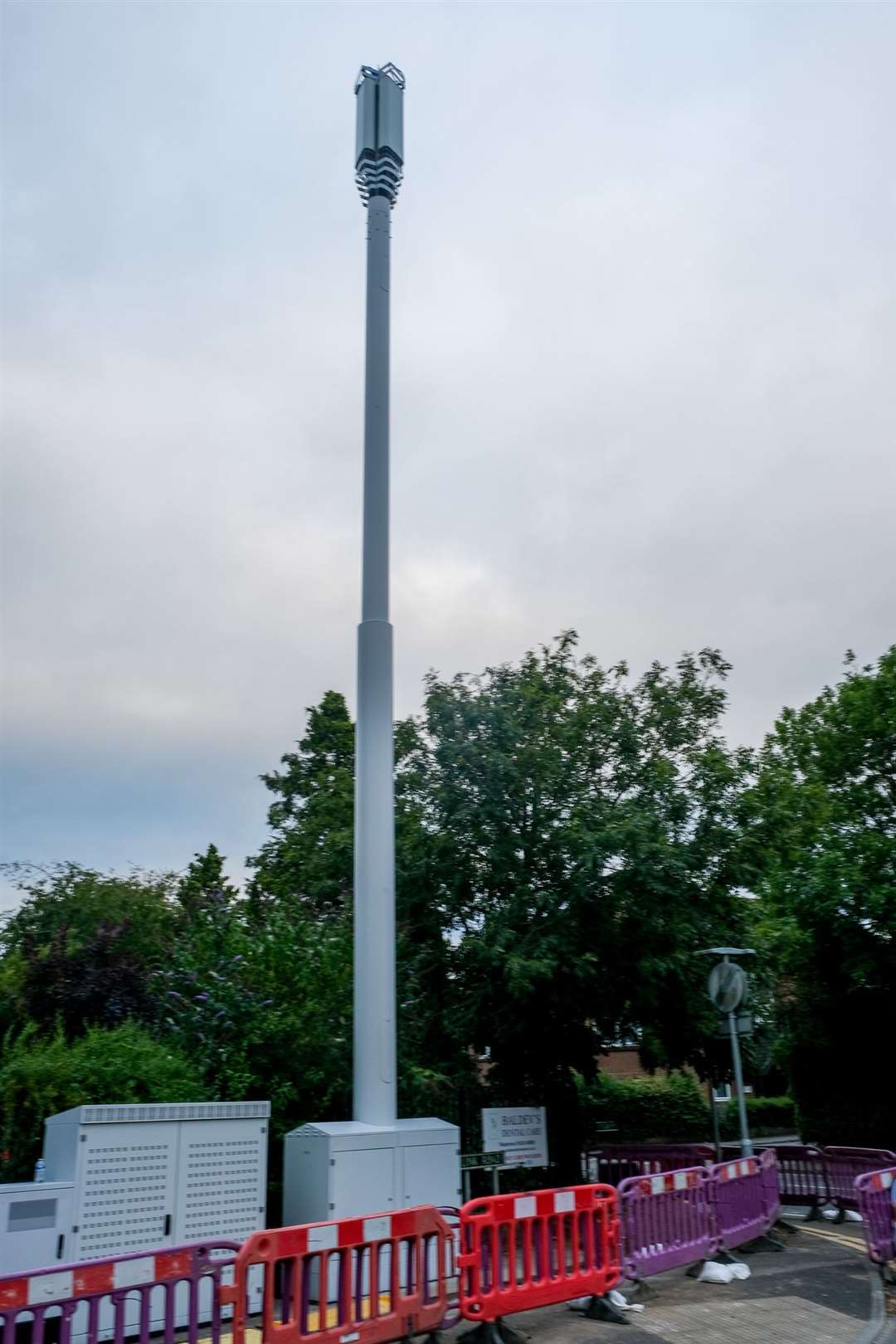 Phone mast on the junction of St John's Road and Link Road.Ref: 33-2921.