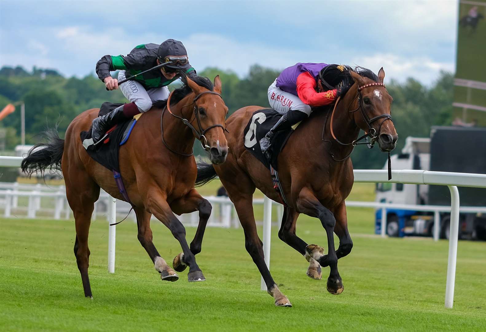 Tom Marquand wins aboard Perfect Alibi for the Queen