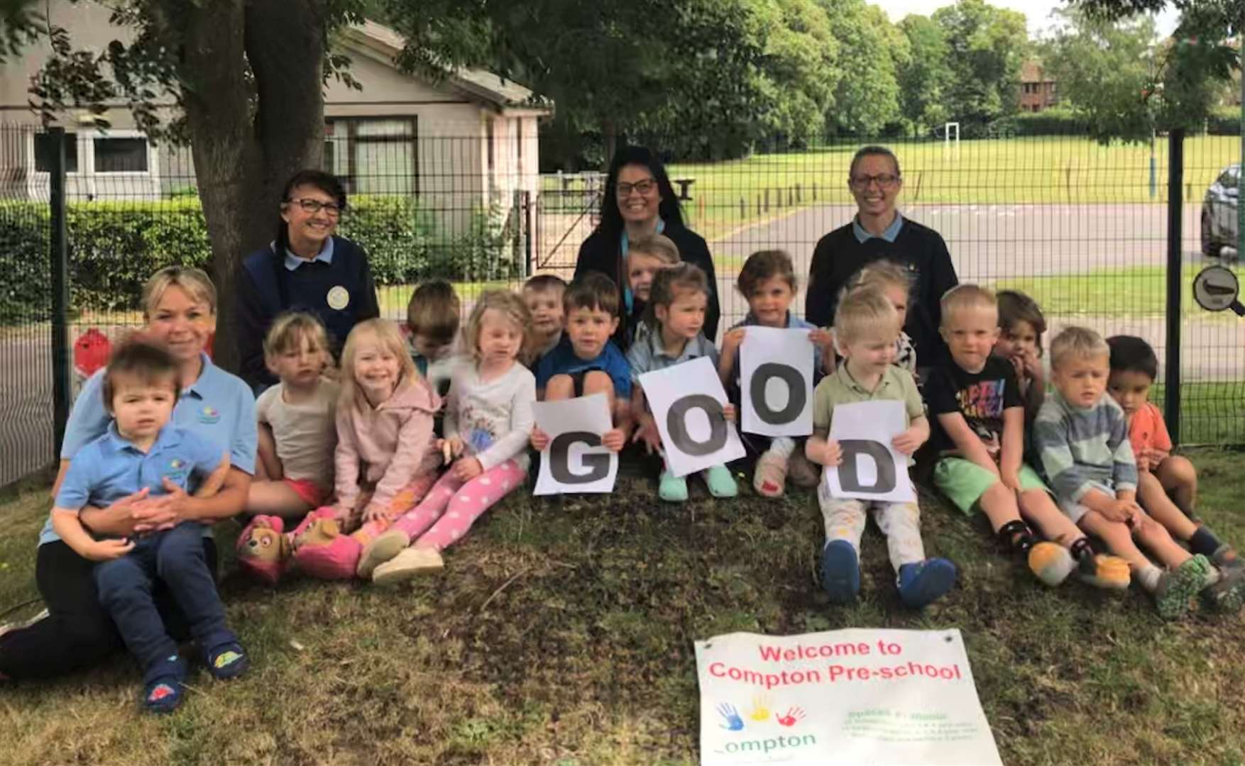 Children and staff at Compton Pre-School