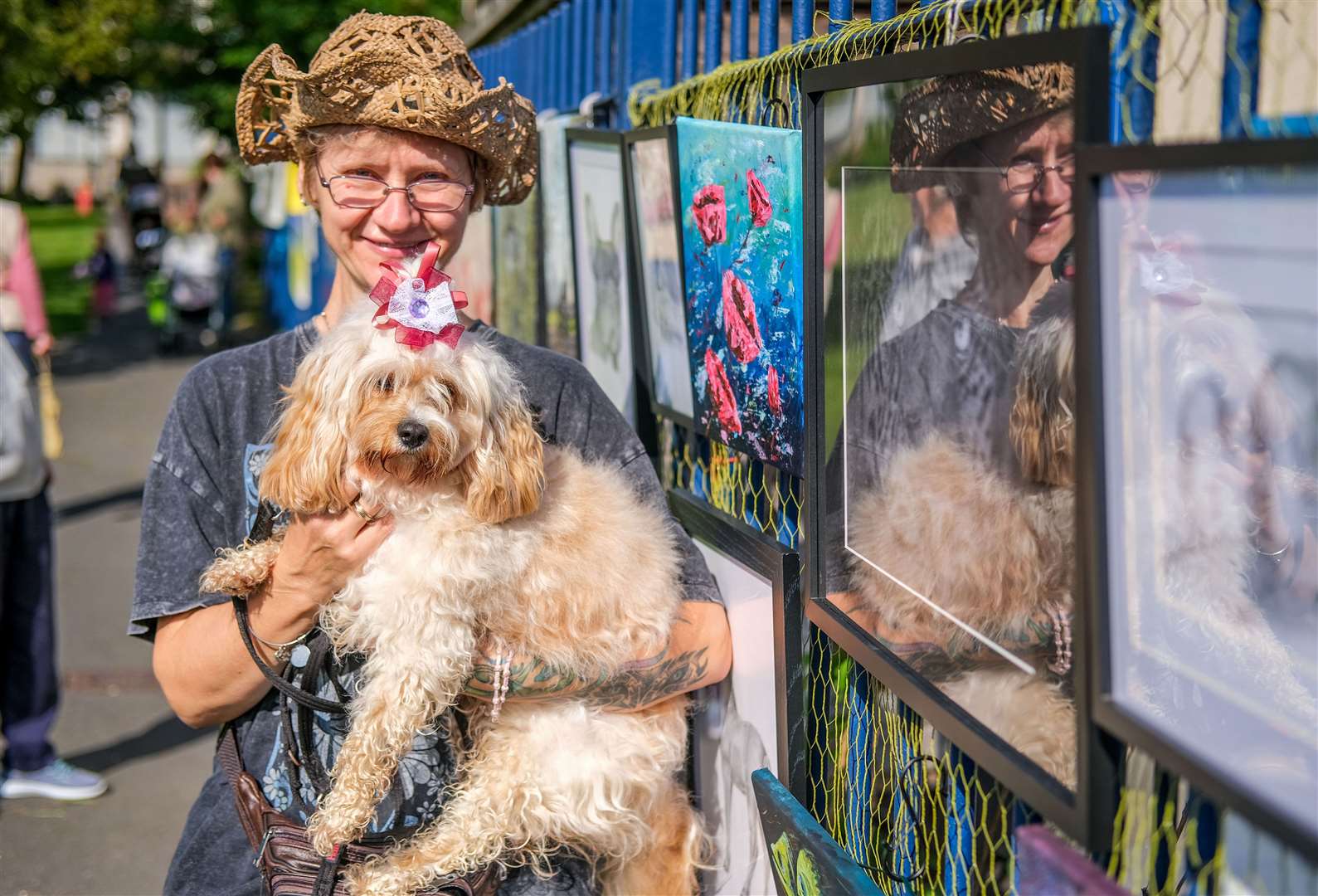 Art on the Park Artist Ludmila Cummings with Hope