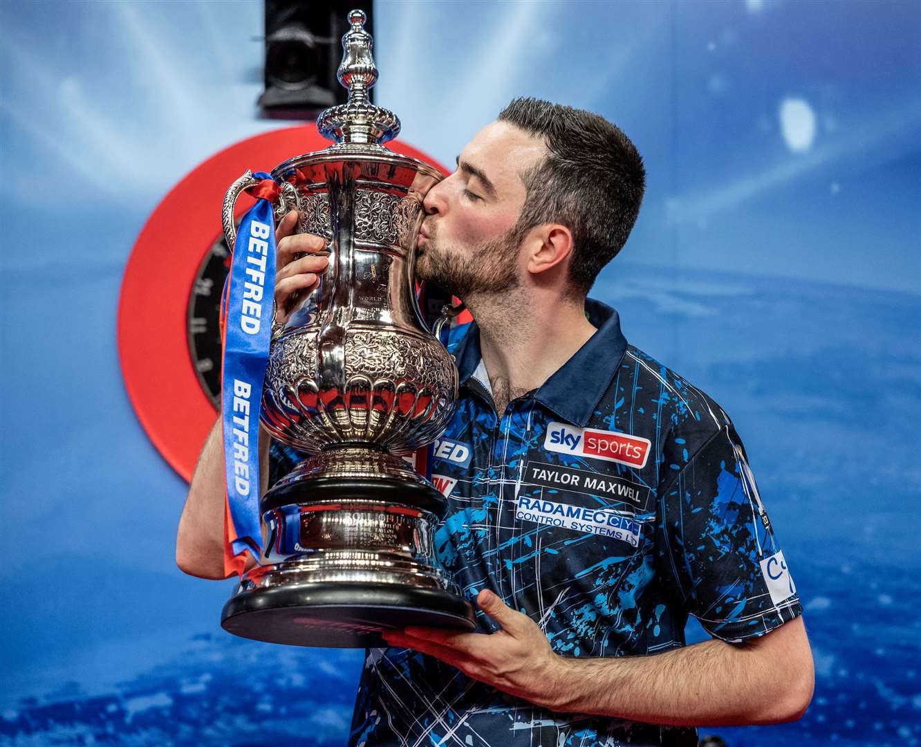 Luke Humphries won the 2024 Betfred World Matchplay in Blackpool - Photo: Mark Robinson/PDC