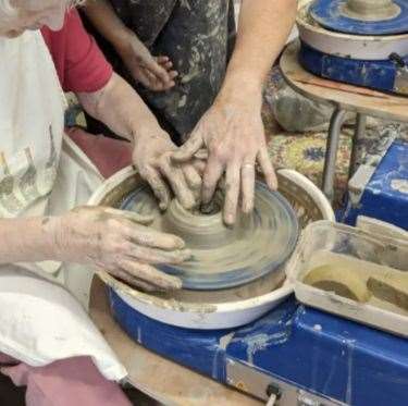 Throwing a pot