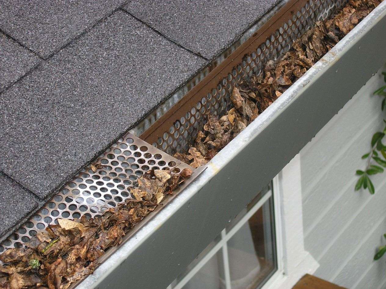 A man was threatened with demands for payment for alleged gutter cleaning works. The incident happened in Newbury town centre