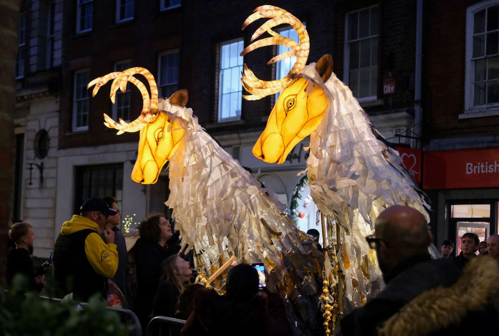 Newbury Christmas Light Switch On