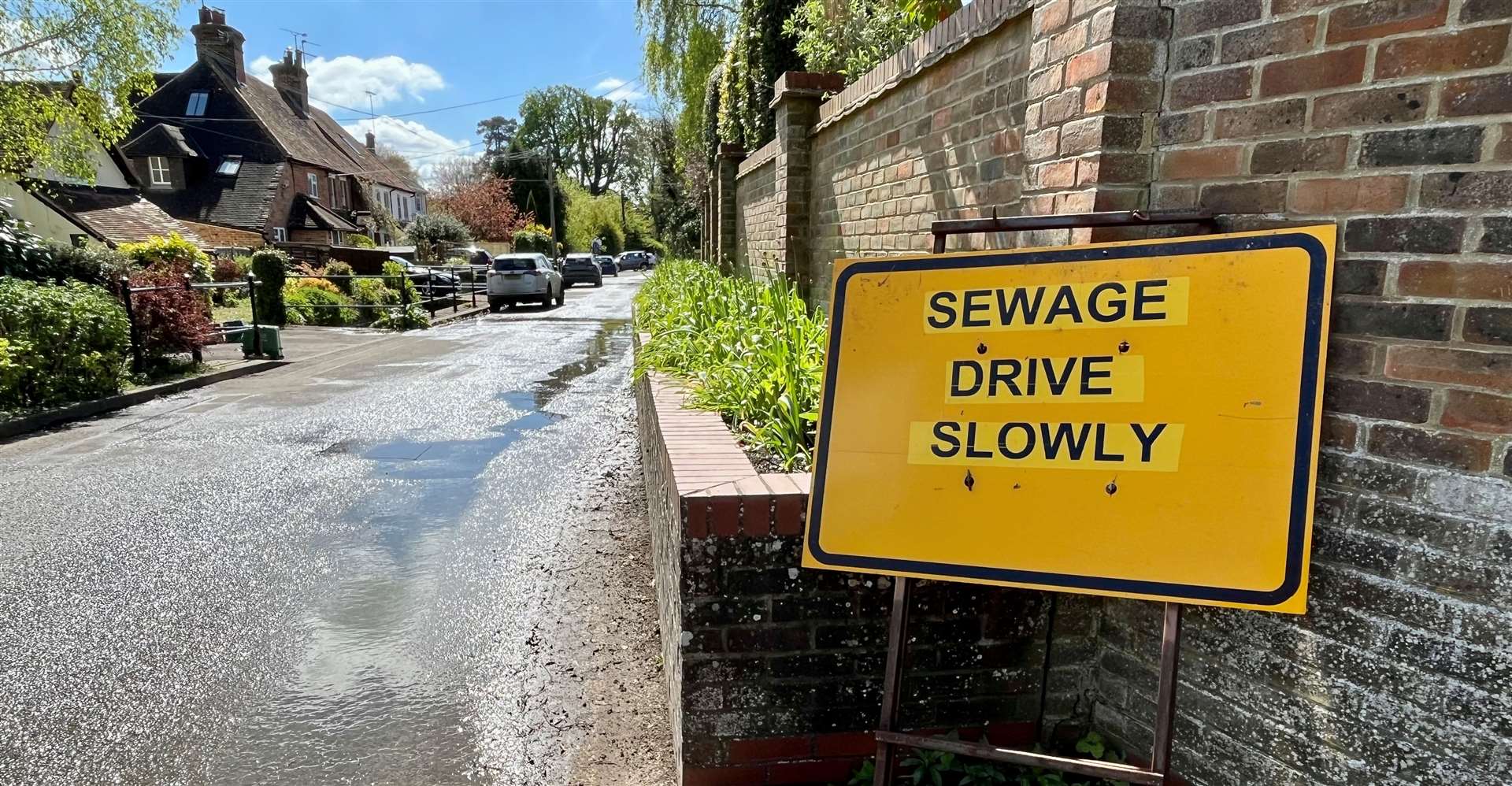 Flooding and sewage on Water Street, Hampstead Norreys