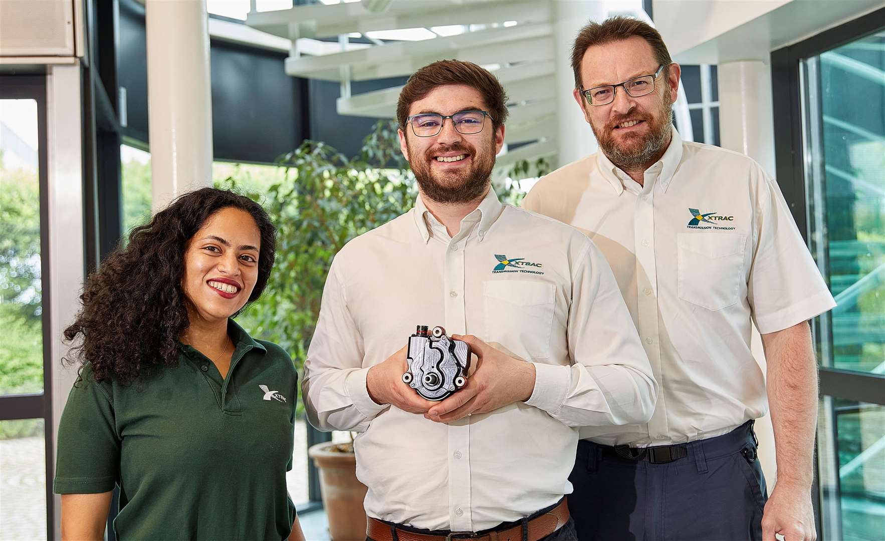 Senior software engineer Rose Panikulam, design engineer Geri Nicosia and senior R&D systems engineer Geoff Cholmeley, whose collaborative contributions were instrumental in taking the concept into production