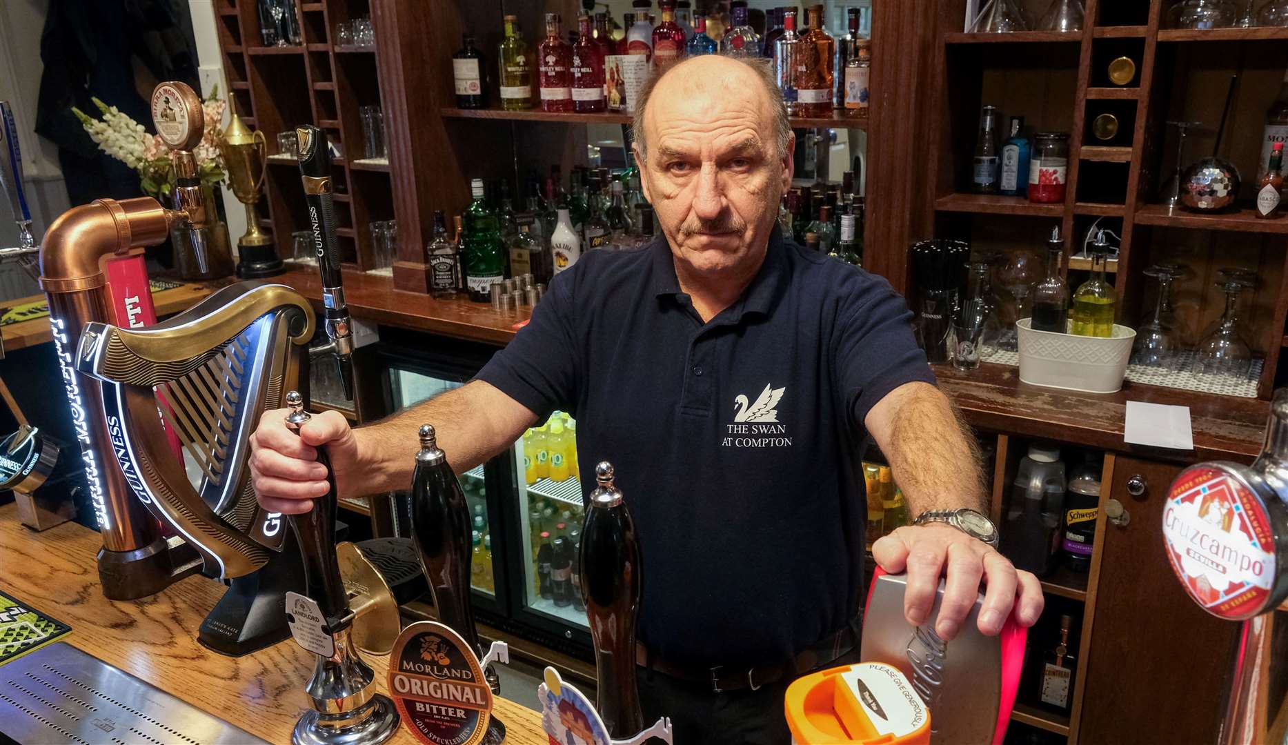 Pub landlord, Kenny Shaw, has backed out of running the Hampstead Norreys pub