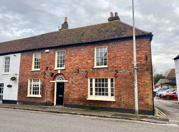 20 Bridge Street, Hungerford