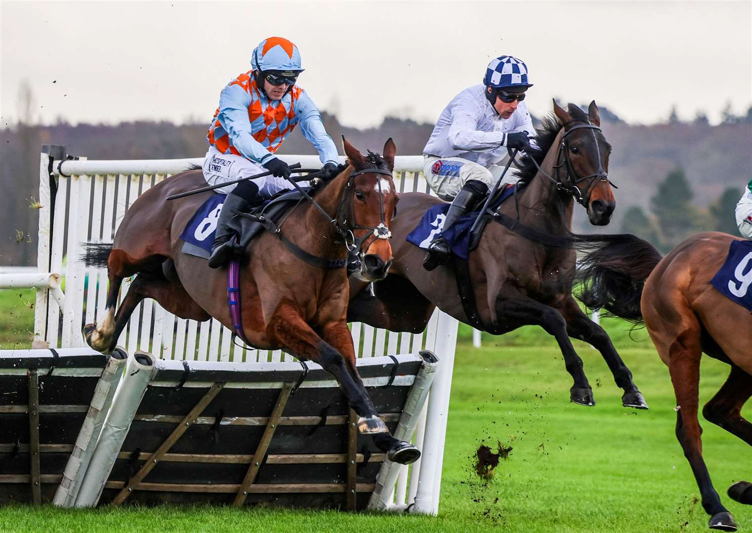 Play Coral 'Racing-Super-Series' For Free Mares' Novices' Hurdle - Listentoyourheart Jockey - Harry Skelton
