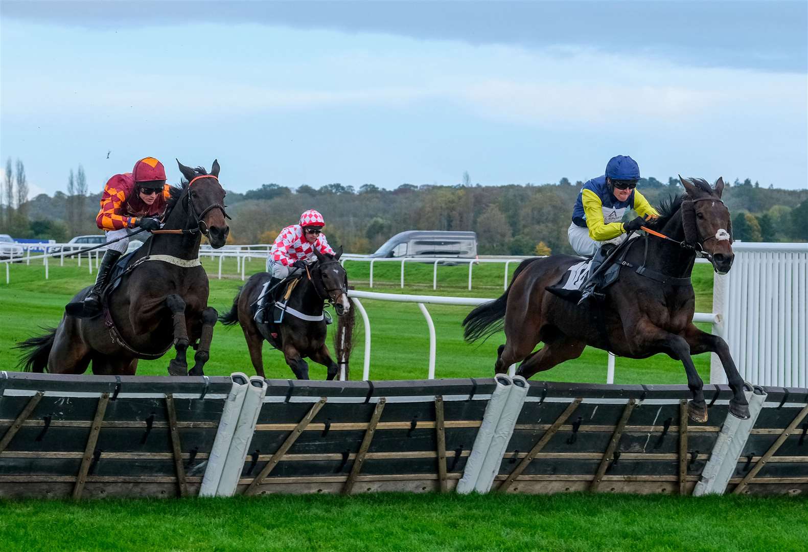 Paul O'Brien rides Harry Derham's Young Butler at Newbury in 2023