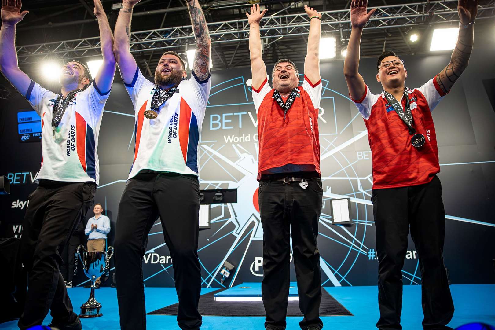 Luke Humphries at the BetVictor World Cup of Darts 2024 - Photo: Jonas Hunold/PDC Europe