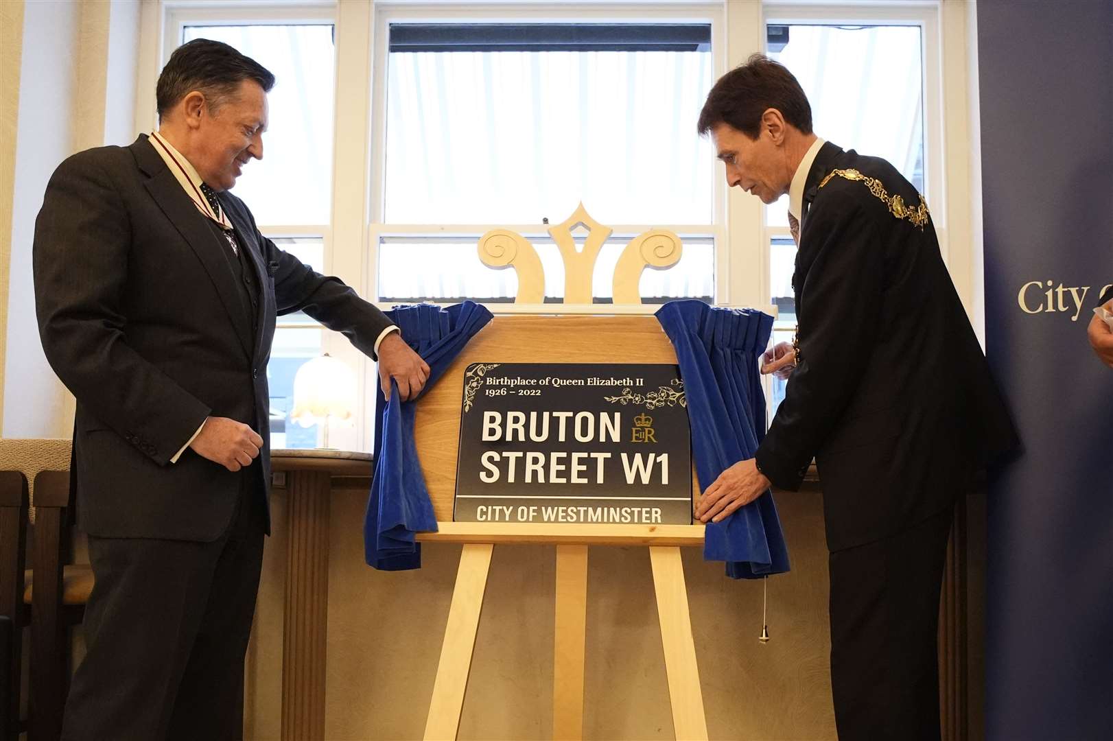 Deputy Lord-Lieutenant for the City of Westminster Stuart Shilson (left) and Lord Mayor of Westminster Robert Rigby during the unveiling (Jordan Pettitt/PA)