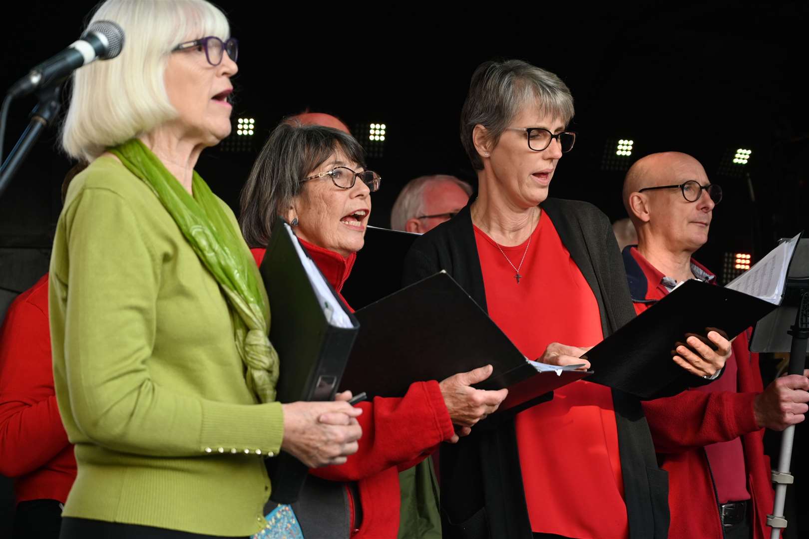 Thatcham Festival Market and Music Harmony Choir Ref: 41-0821 (52209754)