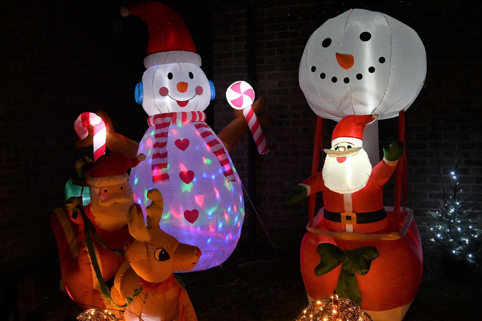 Steve Morgan's charity Christmas lights. Ref: 49-2121