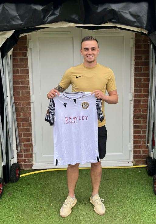 Louie Paget at Bulpit Lane after signing for Hungerford. Picture by Jeff Youd Photography