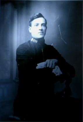 Photograph of Albert Alexander (47265816)