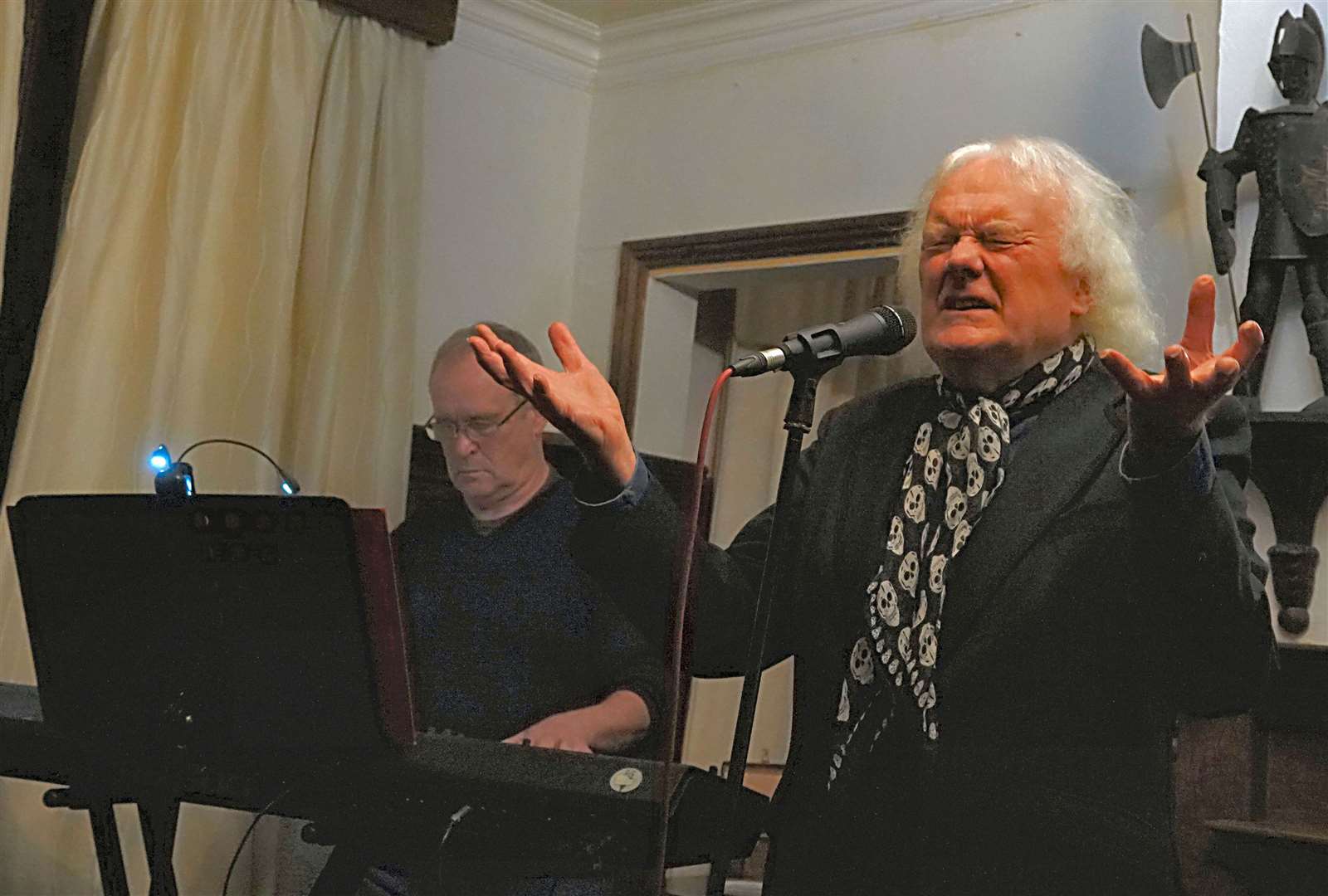 Alan Clayson at Shipinnarts Pic: Brian Harrington
