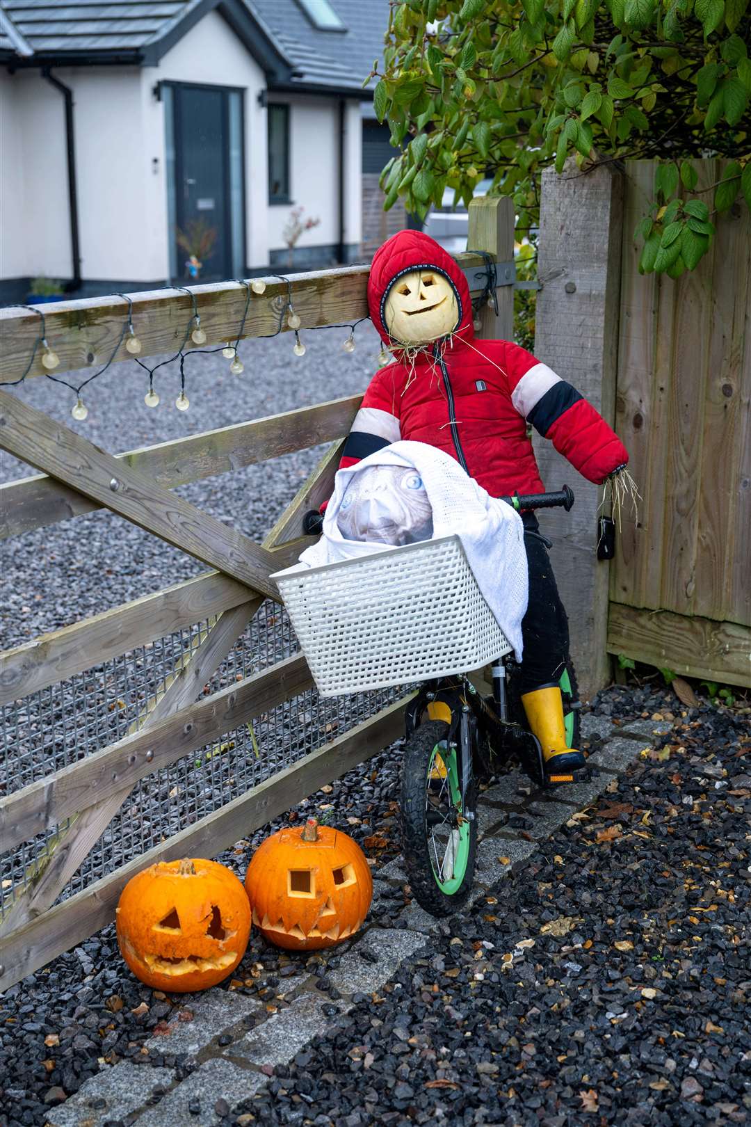 The Schools of Woolton Hill scarecrow trail 2024, photo credit: Gemma Duff Photography