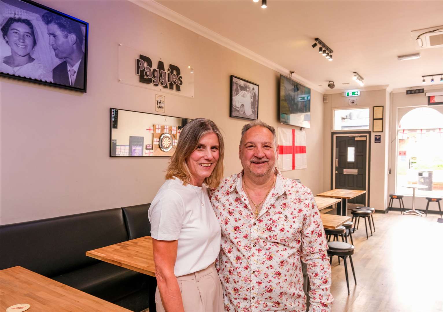 Paggies bar in Thatcham
