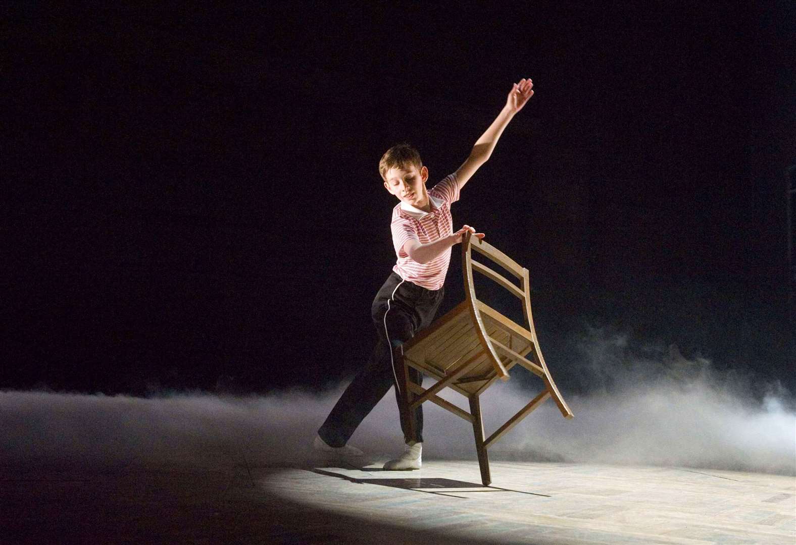 Billy Elliot - 865 Tade Biesinger (Billy Elliot) photo by Alastair Muir
