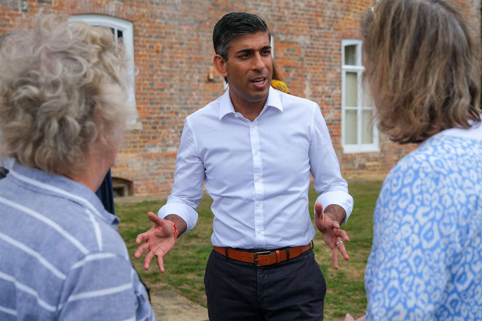 Rishi Sunak meets members of the local Conservative Association
