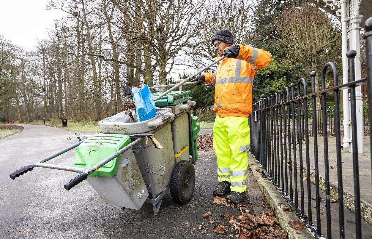 Basingstoke and Deane Borough Council’s cabinet has plans to invest more than half a million pounds to deliver an enhanced service to keep the borough’s streets clean, tidy and litter free