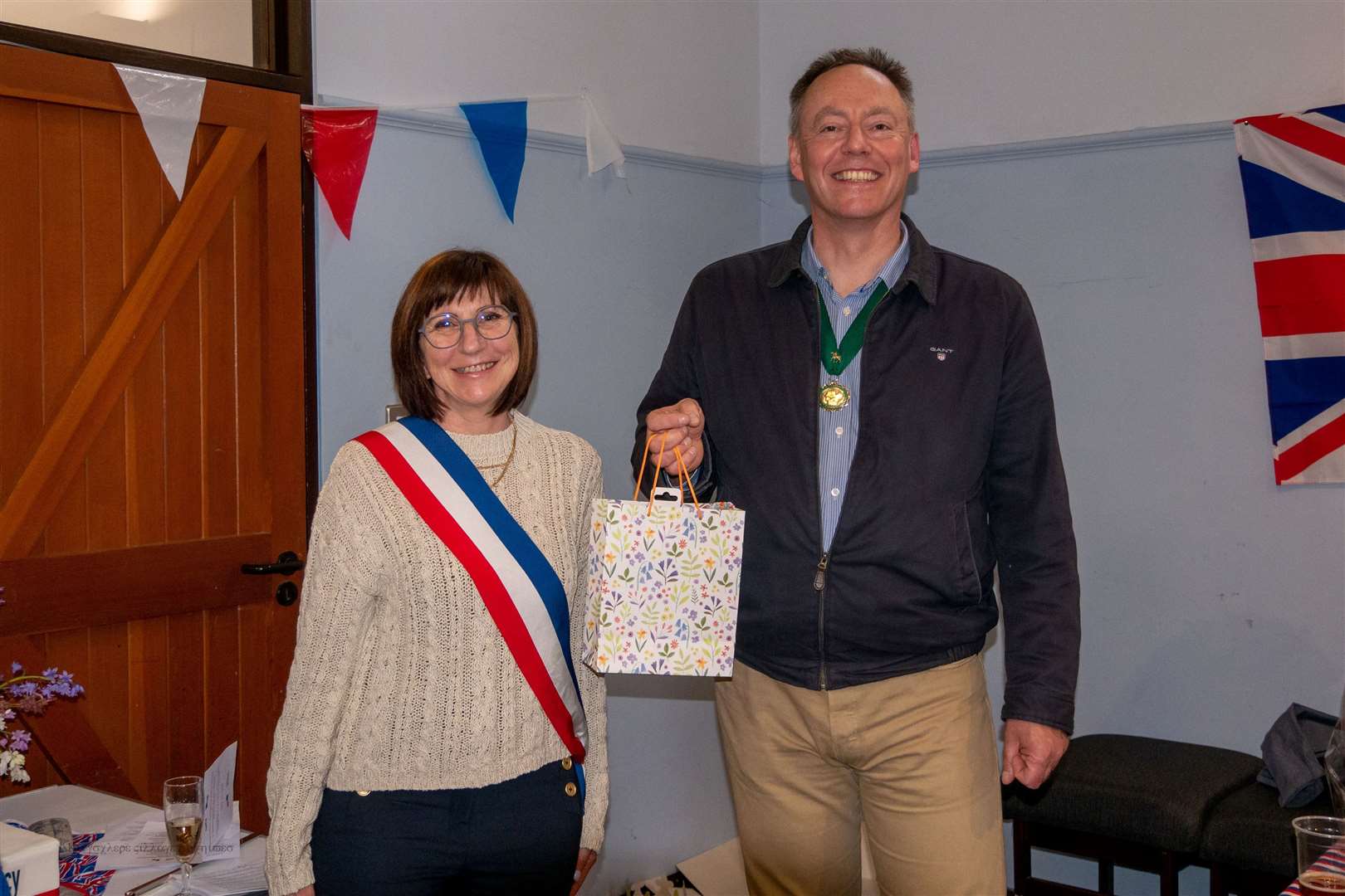 Mayor of Cormicy Chantal Lantenois and Kingsclere Parish Council chairman Clive Mussett