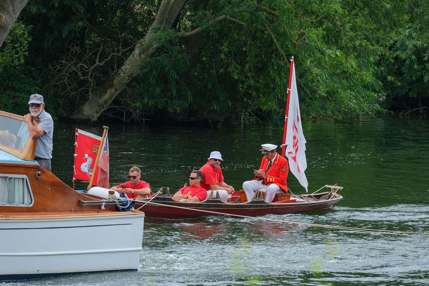Swan Upping arrives in Purley