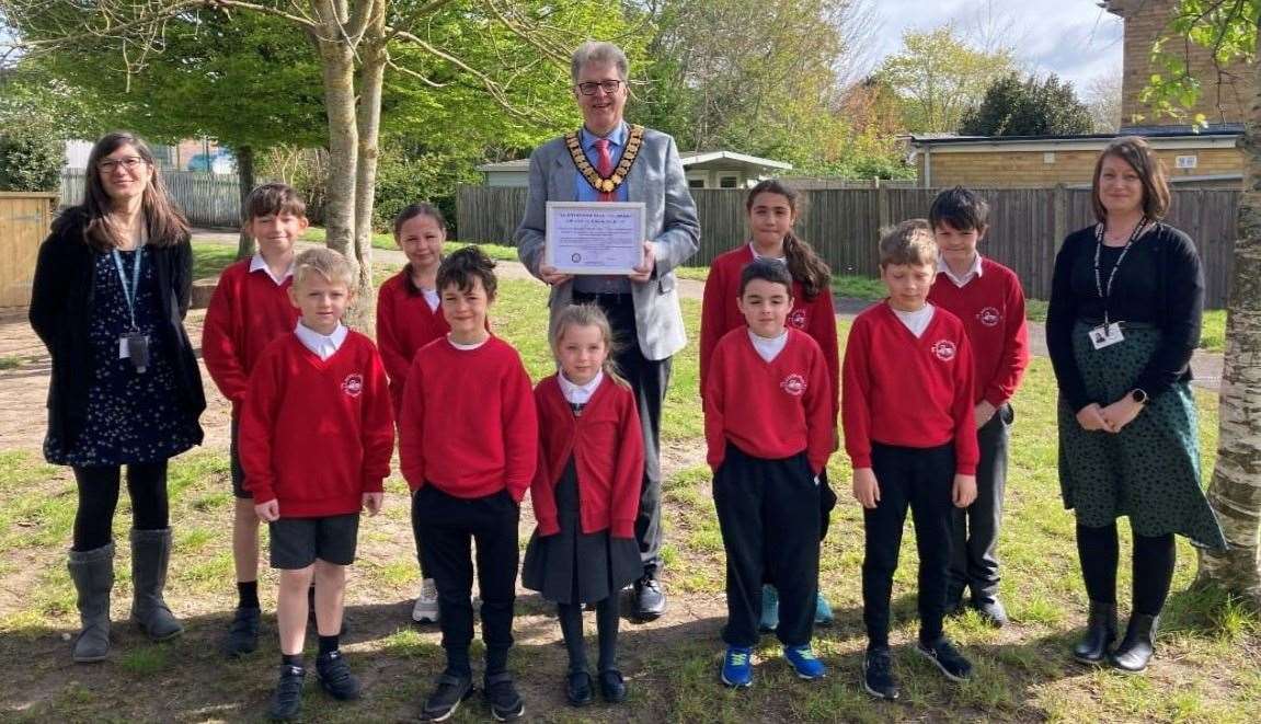 Parsons Down Eco Committee with former Mayor of Thatcham, Mark Lillycrop, and Miss Hargood and Miss Shepherd