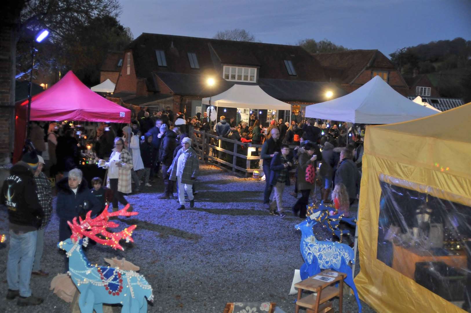 Hampstead Norreys Candlelit Market. Credit: Geoff Fletcher