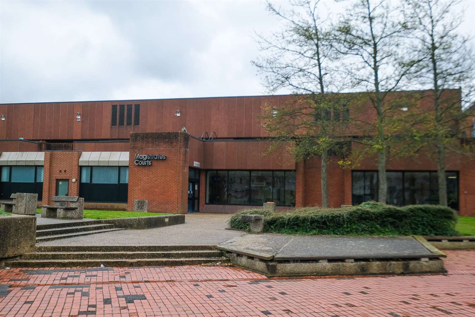 Reading Magistrates Courts. (55914713)