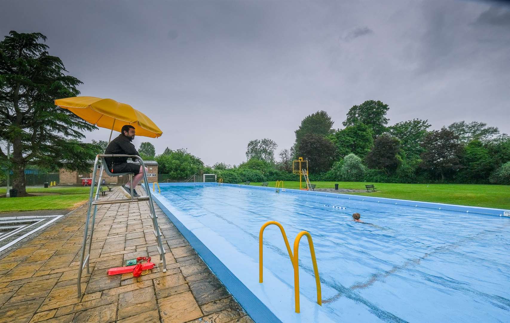 One of the sports facilities in the district is the outdoor pool at Northcroft Leisure Centre