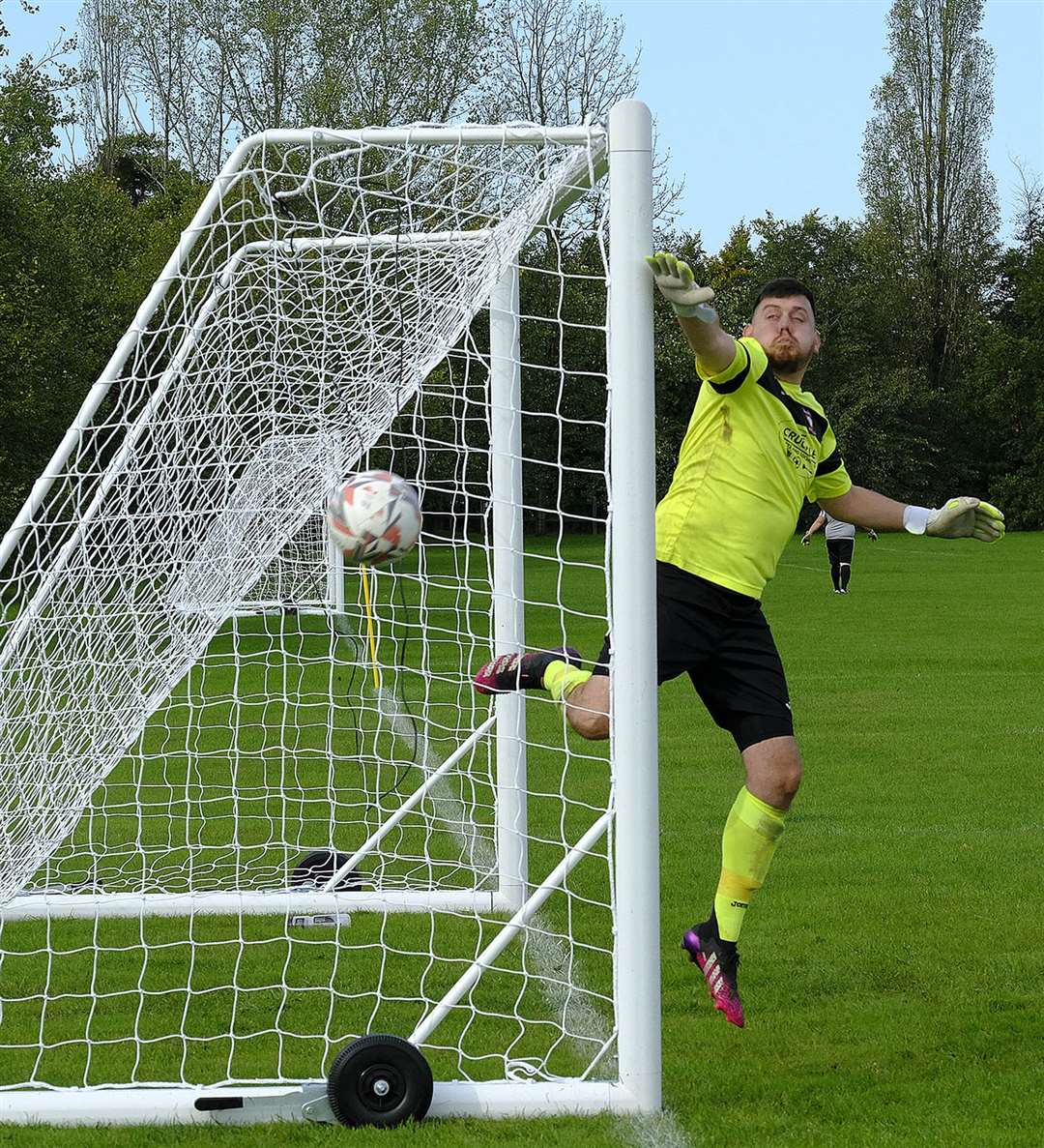 The Diamond keeper makes an acrobatic save