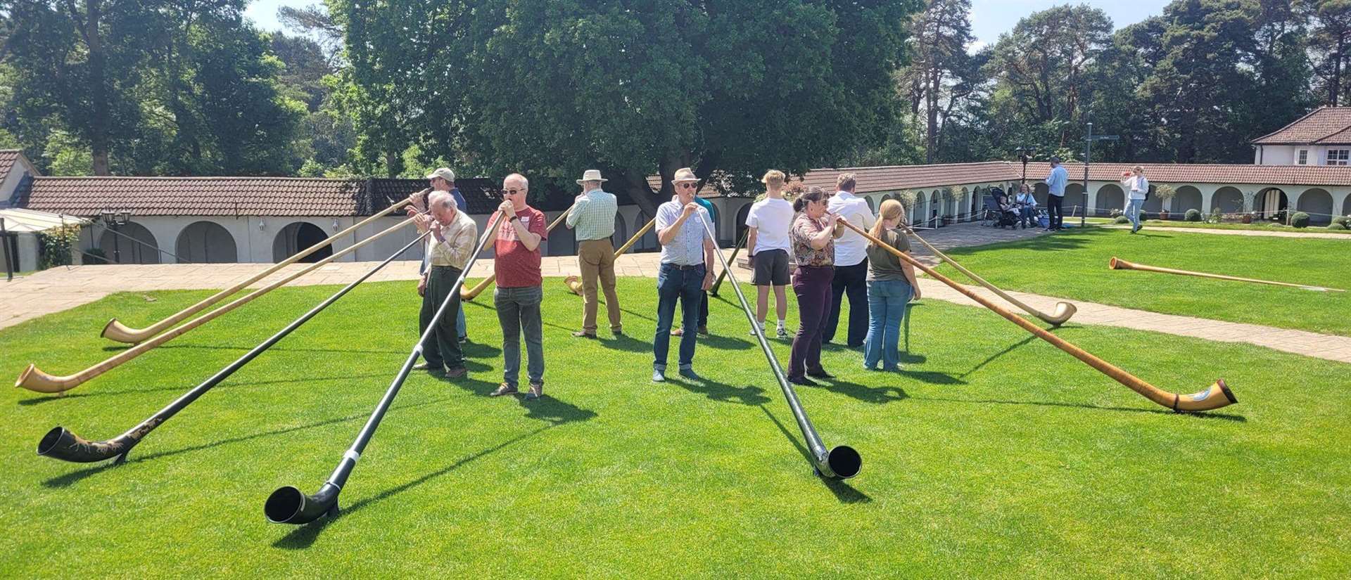 Alphorn PlayDay at Downe House