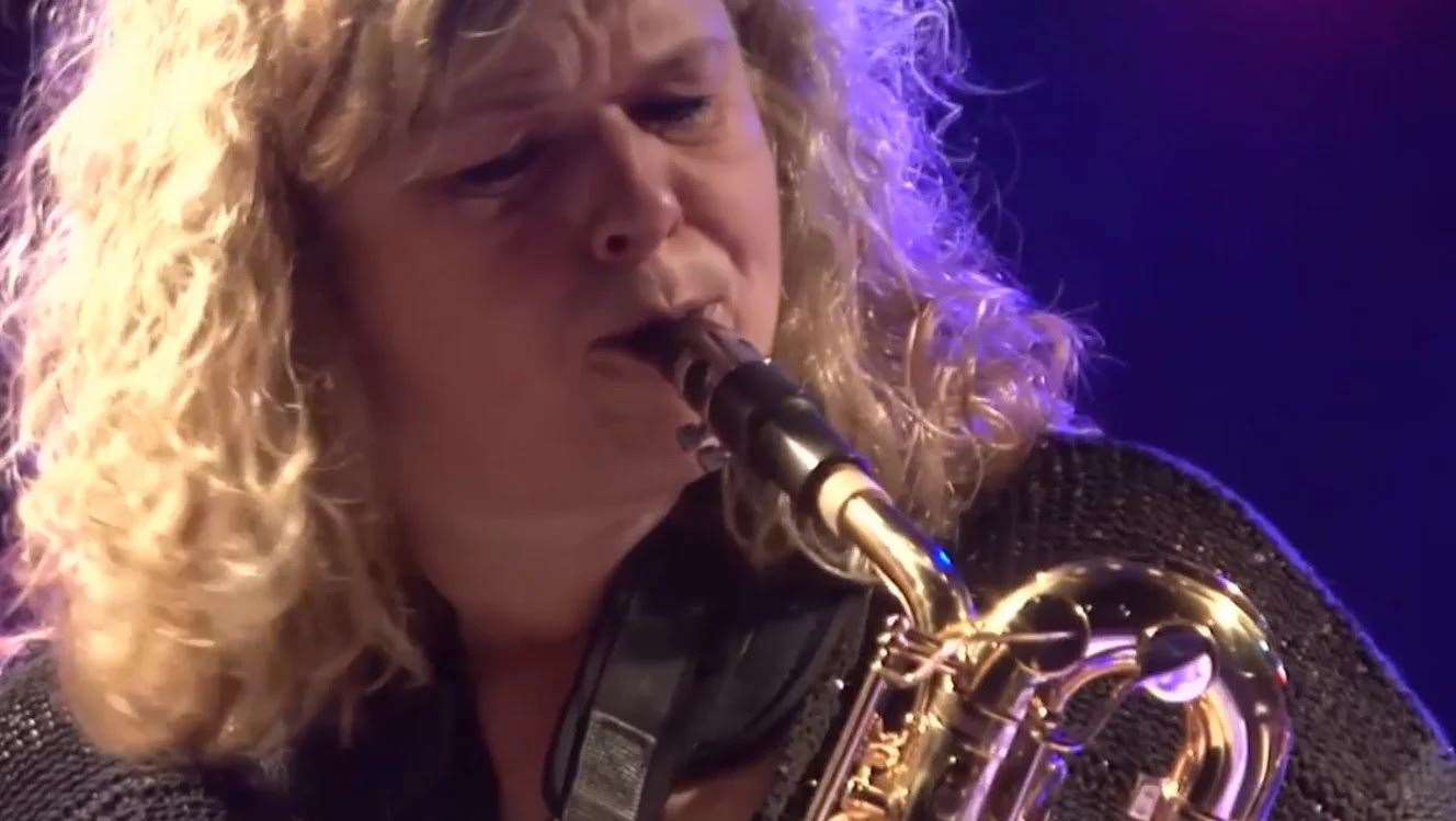 Tracey Mendham