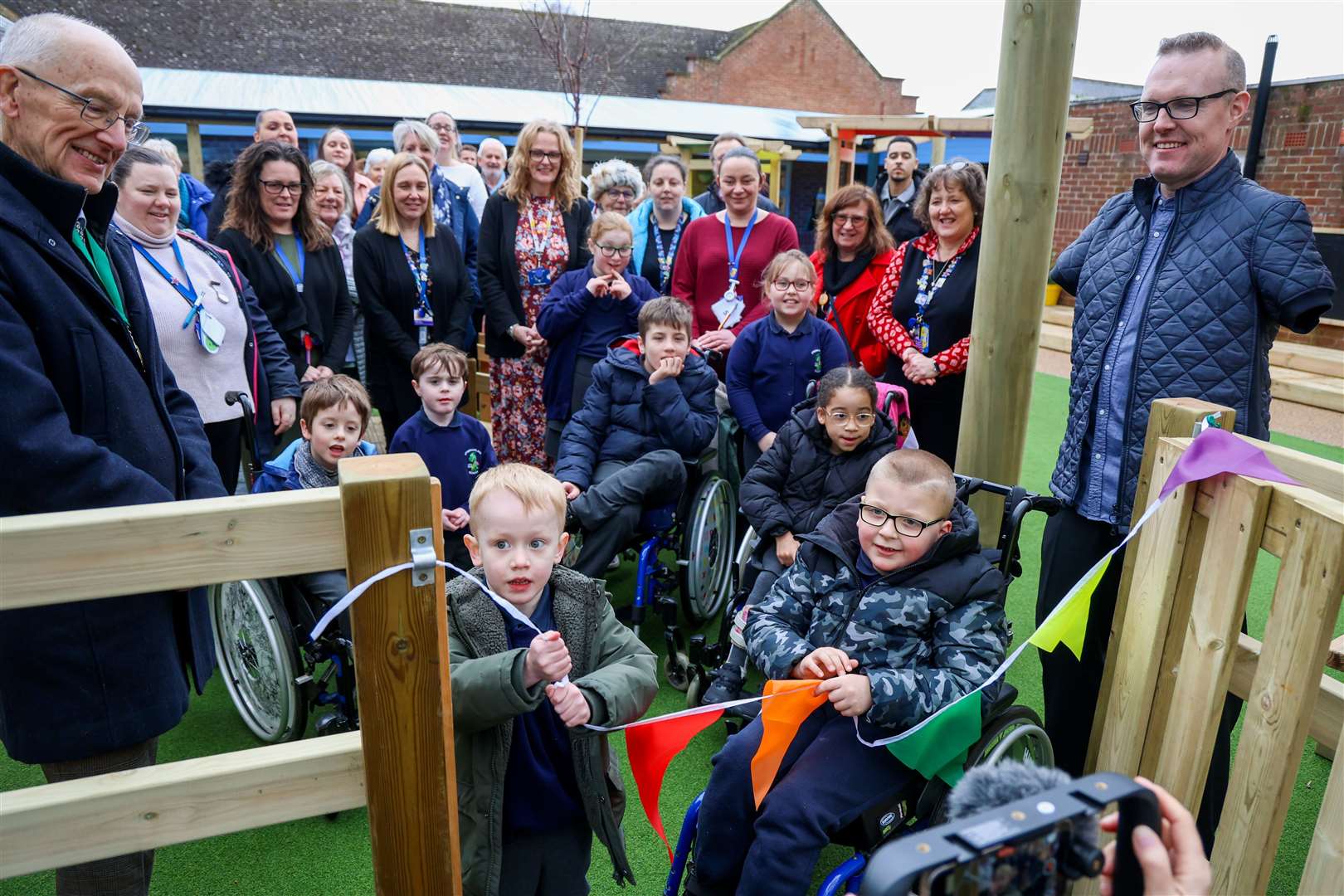 Speenhamland School - Keevill oudoor space opened by pupils and Andy Stevenson