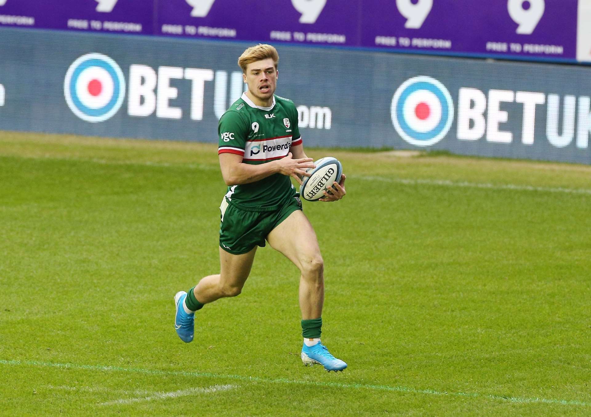 Ollie Hassell-Collins in action against Gloucester PIC: LONDON IRISH