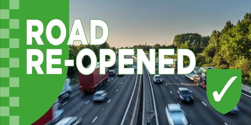 One lane of the M4 has now reopened between junction 14 and junction 15