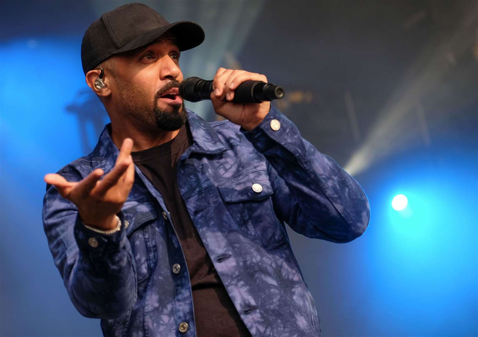 Craig David at Newbury Racecourse Ref: 30-1618AF