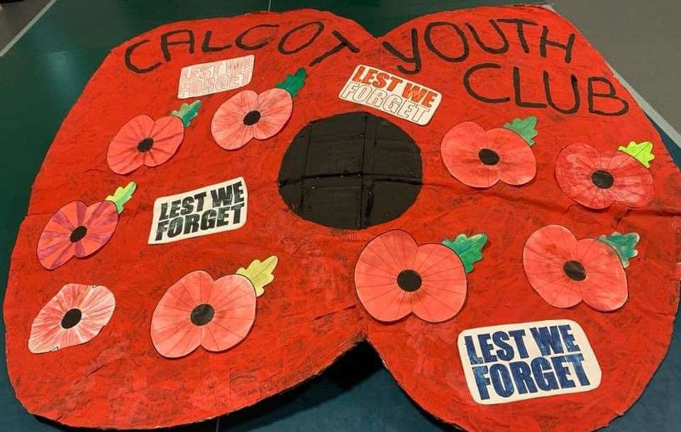 Calcot Youth Club’s poppy display
